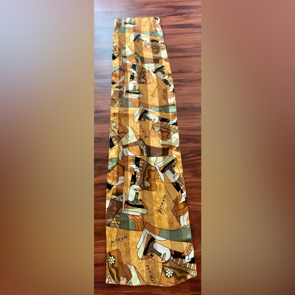 BEAUTIFUL PICASSO MULTI-COLOR SCARF. SO MANY WAYS TO WEAR THIS SCARF. - Picture 6 of 7
